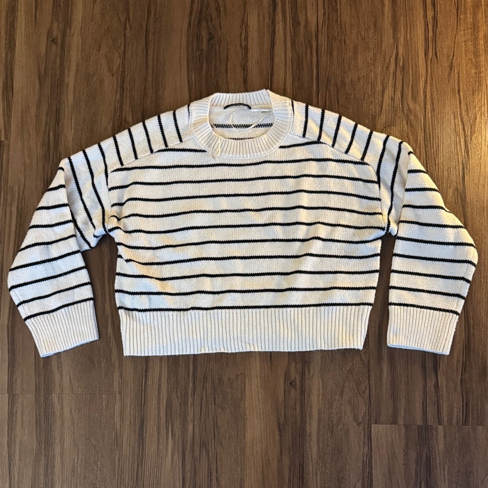 T Tahari White and Black Striped Sweater